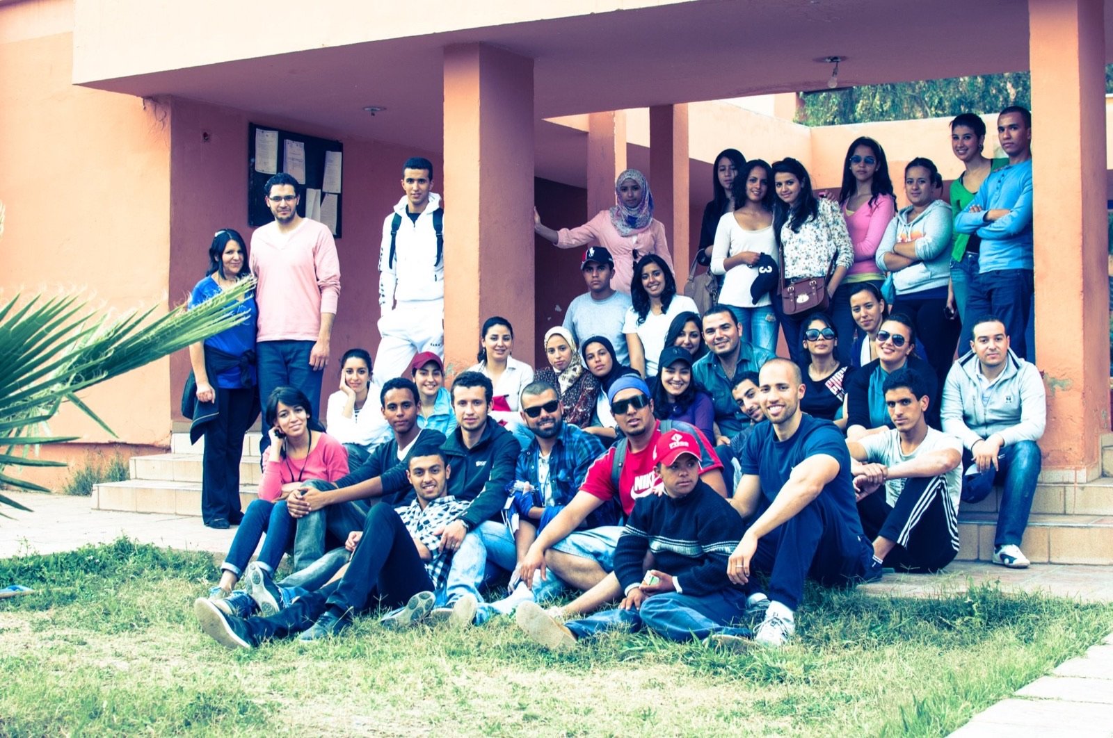 Association caritative marocaine basée à Marrakech, active depuis 2009 aux côtés des familles défavorisées.